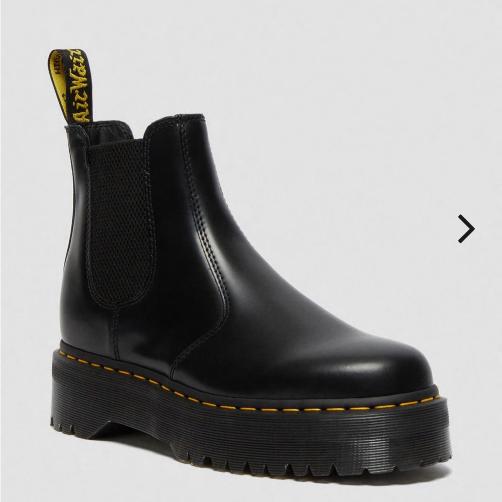 2976 QUAD SMOOTH LEATHER PLATFORM CHELSEA BOOTS